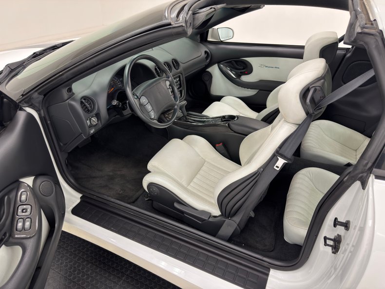 Pontiac-Firebird-1994-White-White-30