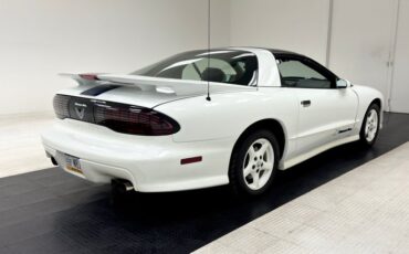 Pontiac-Firebird-1994-White-White-4