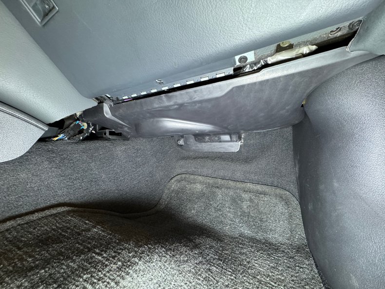 Pontiac-Firebird-1994-White-White-43