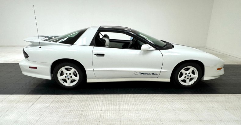 Pontiac-Firebird-1994-White-White-5