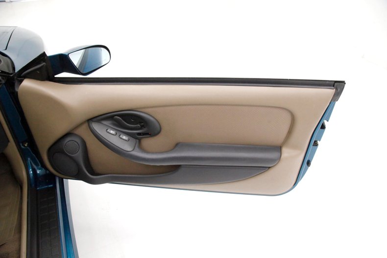 Pontiac-Firebird-1995-Medium-Teal-Blue-Met-Beige-11