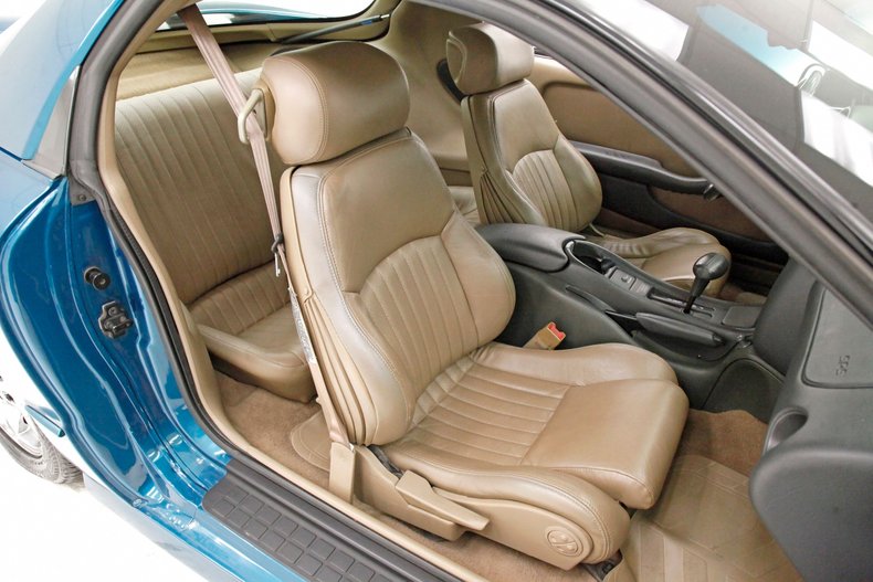 Pontiac-Firebird-1995-Medium-Teal-Blue-Met-Beige-18