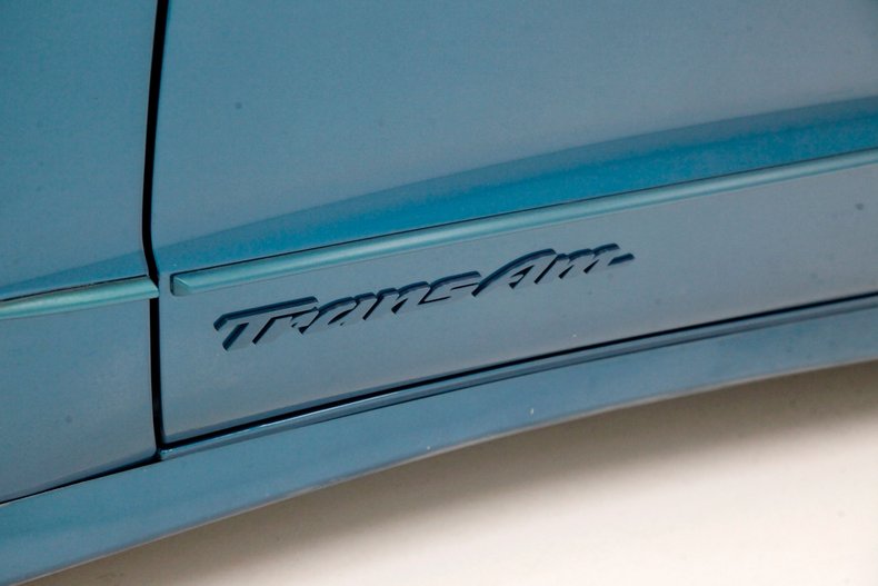 Pontiac-Firebird-1995-Medium-Teal-Blue-Met-Beige-30