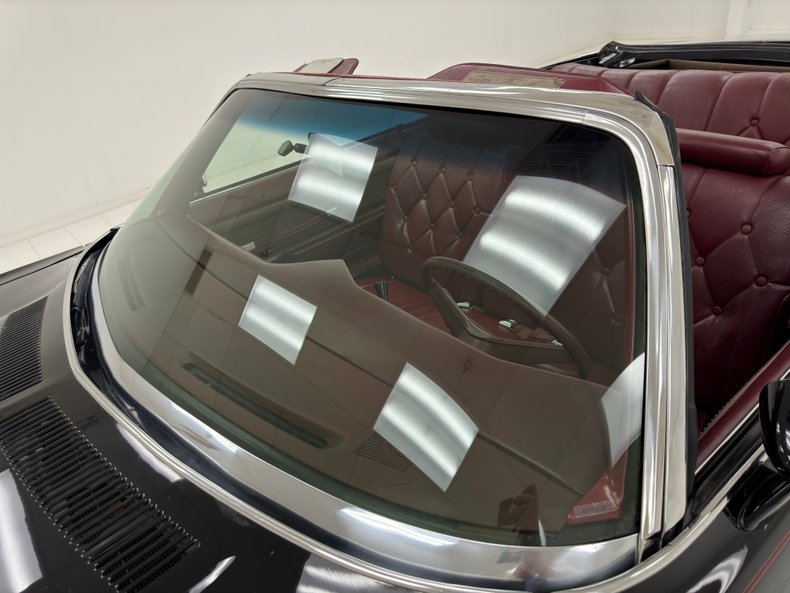 Pontiac-Grandville-1973-Starlight-Black-Oxblood-10