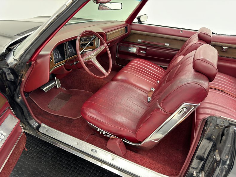 Pontiac-Grandville-1973-Starlight-Black-Oxblood-12