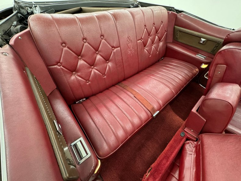 Pontiac-Grandville-1973-Starlight-Black-Oxblood-16