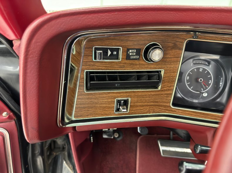 Pontiac-Grandville-1973-Starlight-Black-Oxblood-19