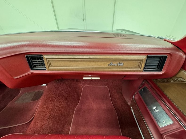 Pontiac-Grandville-1973-Starlight-Black-Oxblood-22