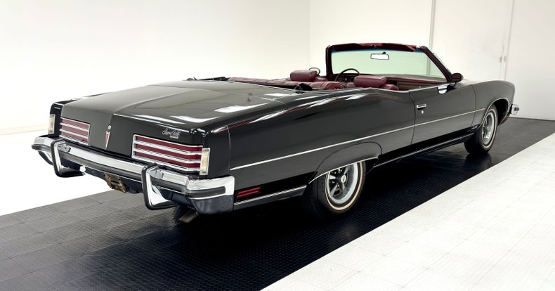 Pontiac-Grandville-1973-Starlight-Black-Oxblood-3