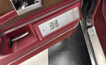 Pontiac-Grandville-1973-Starlight-Black-Oxblood-37