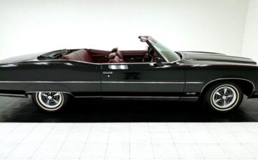 Pontiac-Grandville-1973-Starlight-Black-Oxblood-4