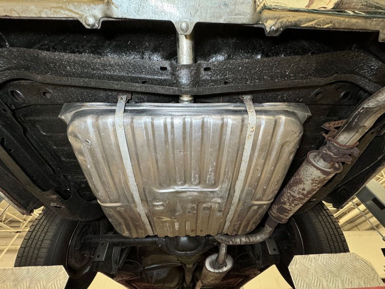 Pontiac-Grandville-1973-Starlight-Black-Oxblood-41