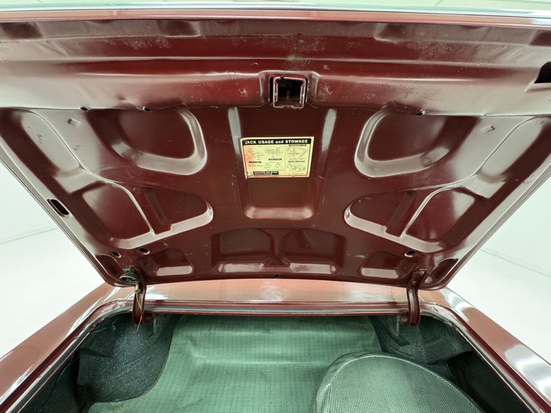 Pontiac-Gto-1966-Burgundy-Red-38