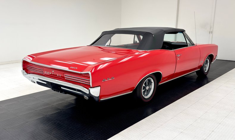 Pontiac-Gto-1966-Montero-Red-Black-13