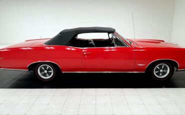 Pontiac-Gto-1966-Montero-Red-Black-14
