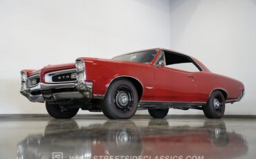 Pontiac-Gto-1966-Montero-Red-Black-4