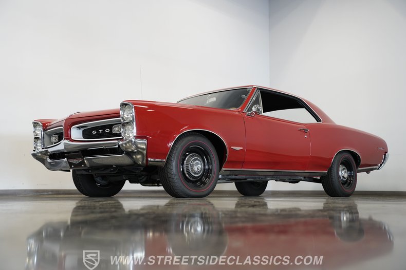 Pontiac-Gto-1966-Montero-Red-Black-4