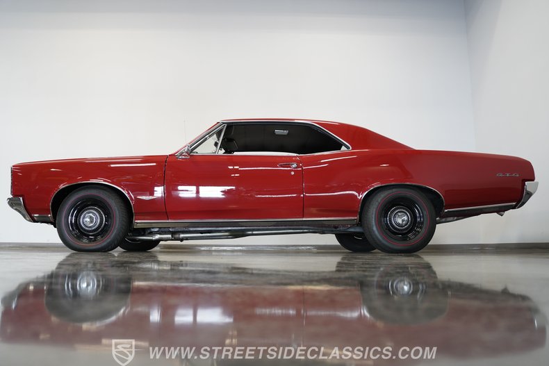 Pontiac-Gto-1966-Montero-Red-Black-6