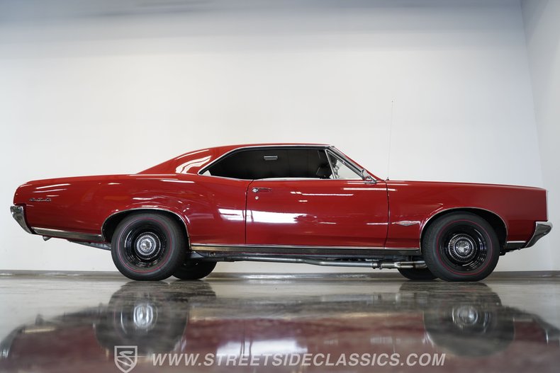 Pontiac-Gto-1966-Montero-Red-Black-8