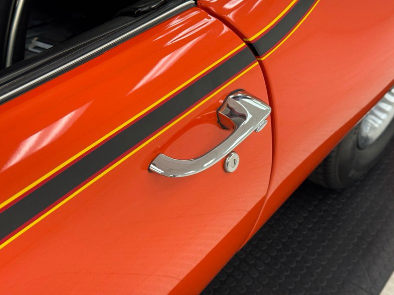 Pontiac-Gto-1969-Carousel-Red-Black-1