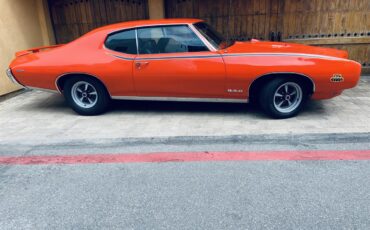 Pontiac-Gto-1969-Carousel-Red-Black-1