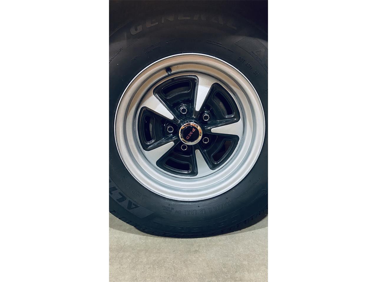 Pontiac-Gto-1969-Carousel-Red-Black-11