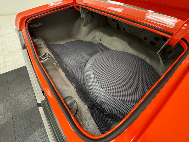 Pontiac-Gto-1969-Carousel-Red-Black-12