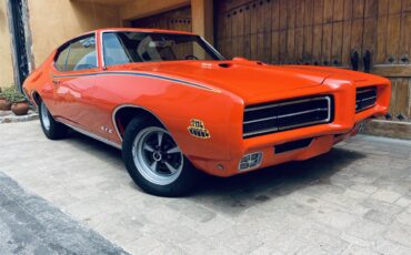 Pontiac-Gto-1969-Carousel-Red-Black-12