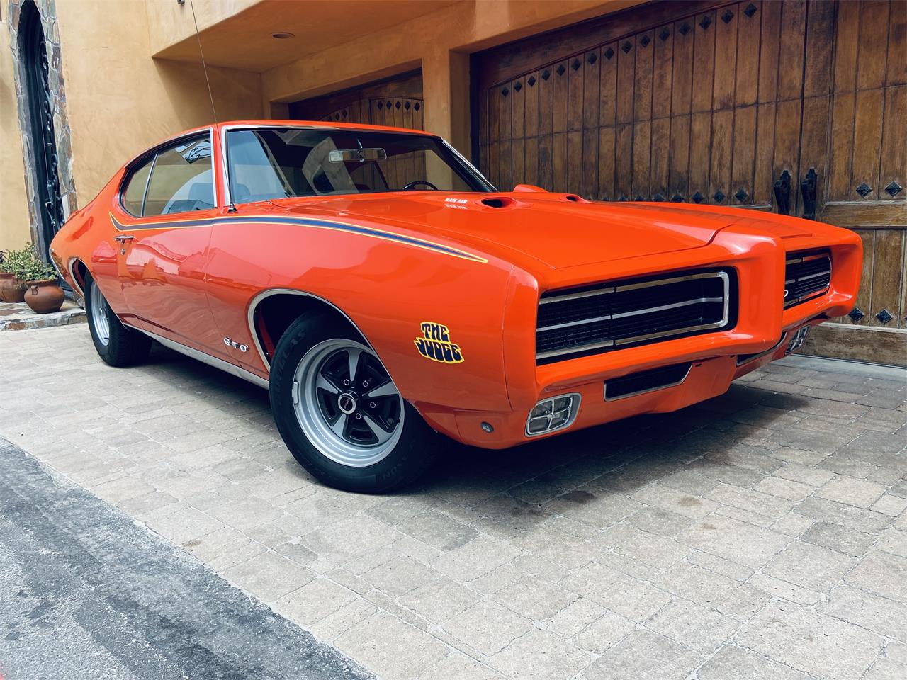 Pontiac-Gto-1969-Carousel-Red-Black-12