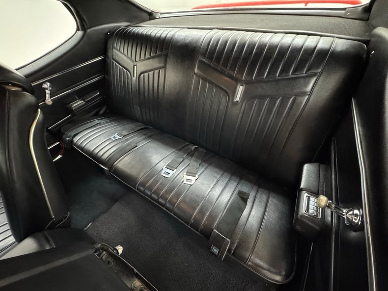 Pontiac-Gto-1969-Carousel-Red-Black-17