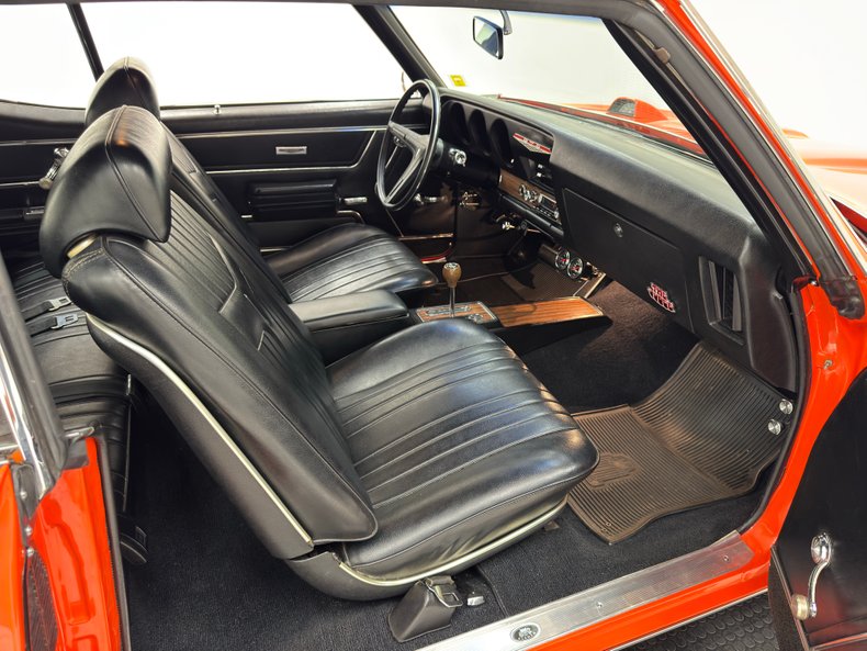Pontiac-Gto-1969-Carousel-Red-Black-19