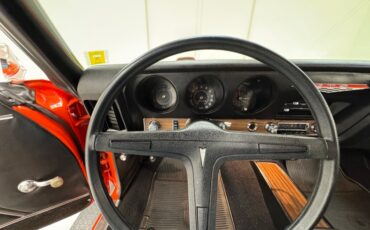 Pontiac-Gto-1969-Carousel-Red-Black-21