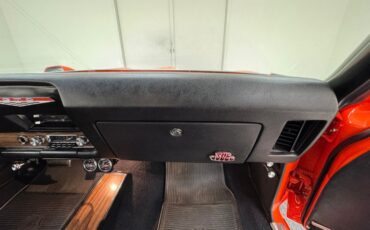 Pontiac-Gto-1969-Carousel-Red-Black-25