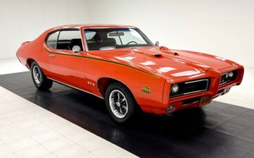 Pontiac-Gto-1969-Carousel-Red-Black-32
