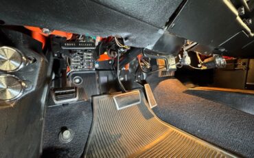 Pontiac-Gto-1969-Carousel-Red-Black-33