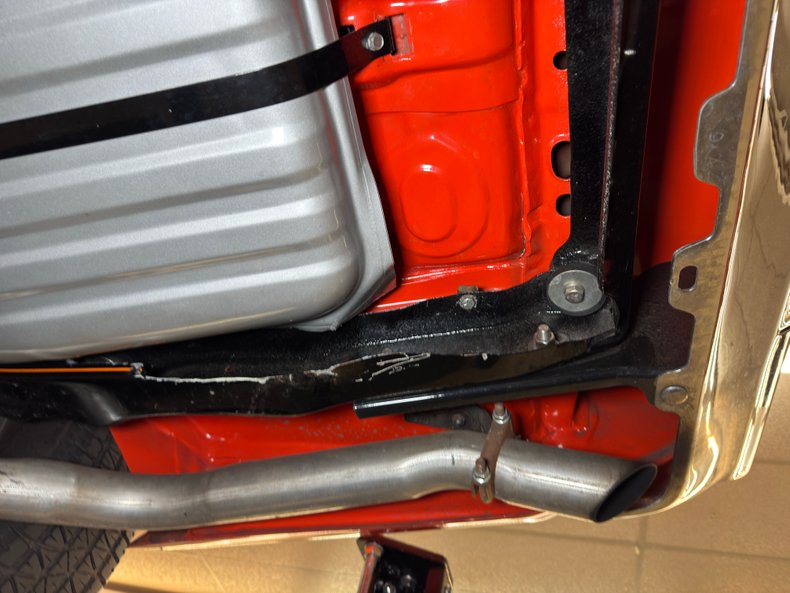 Pontiac-Gto-1969-Carousel-Red-Black-35