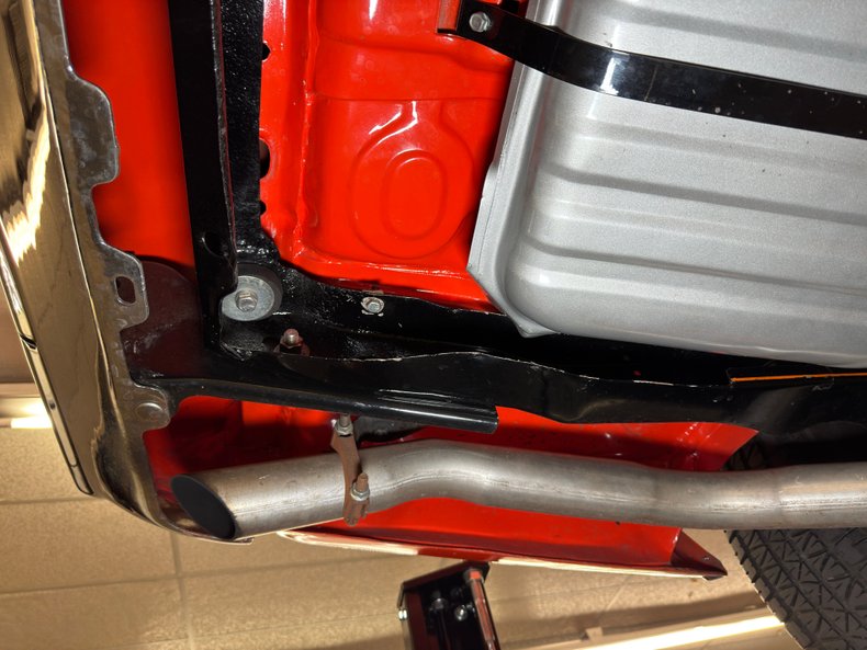 Pontiac-Gto-1969-Carousel-Red-Black-36