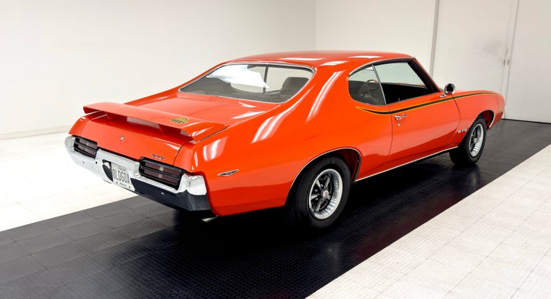 Pontiac-Gto-1969-Carousel-Red-Black-42