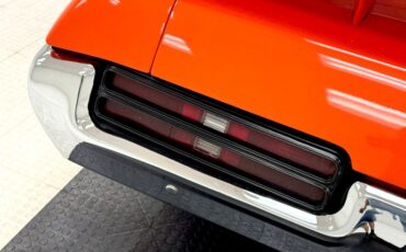 Pontiac-Gto-1969-Carousel-Red-Black-5