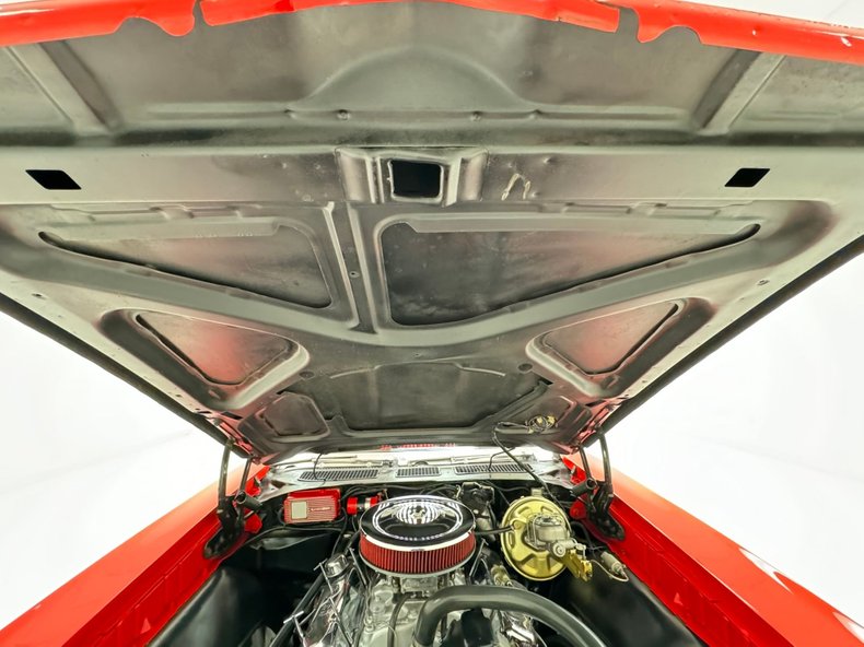 Pontiac-Gto-1970-Cardinal-Red-Black-25