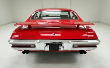 Pontiac-Gto-1970-Cardinal-Red-Black-3