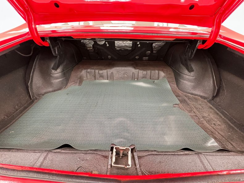 Pontiac-Gto-1970-Cardinal-Red-Black-31