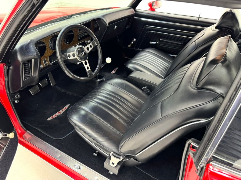 Pontiac-Gto-1970-Cardinal-Red-Black-36