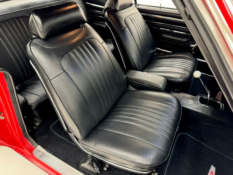 Pontiac-Gto-1970-Cardinal-Red-Black-38