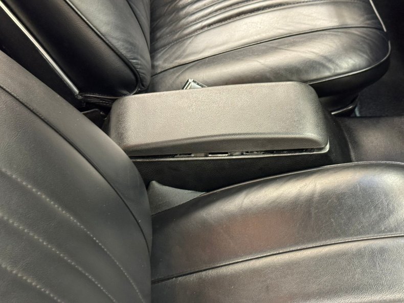 Pontiac-Gto-1970-Cardinal-Red-Black-49