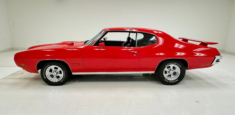 Pontiac-Gto-1970-Cardinal-Red-Black