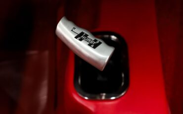 Pontiac-Gto-1970-Polar-White-Red-11