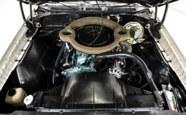 Pontiac-Gto-1970-Polar-White-Red-12