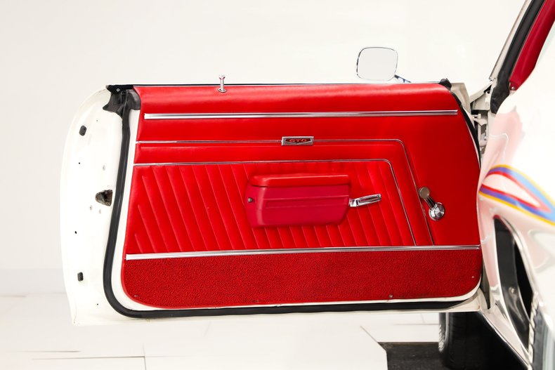 Pontiac-Gto-1970-Polar-White-Red-15