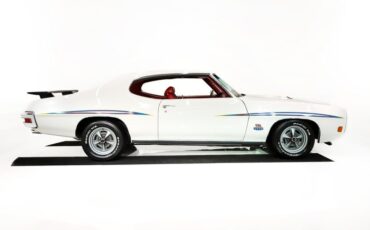 Pontiac-Gto-1970-Polar-White-Red-19
